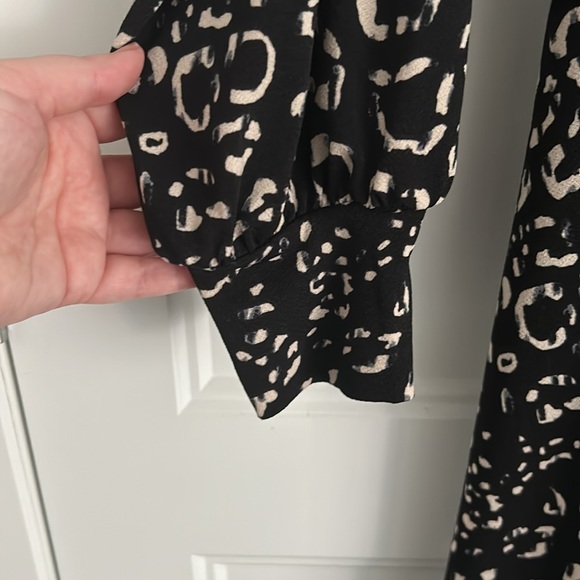 Midi Long Sleeve dress - Picture 4 of 4